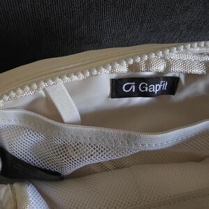 GapFit Cream Mesh Bag